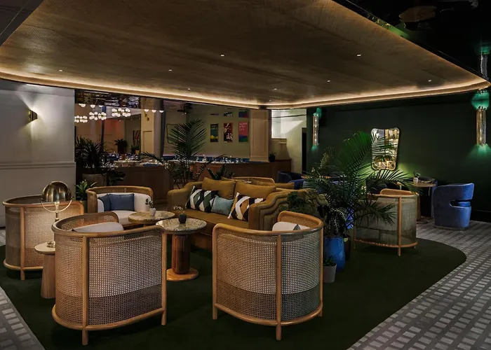 Top-Rated Oceanfront Hotels in Miami Beach