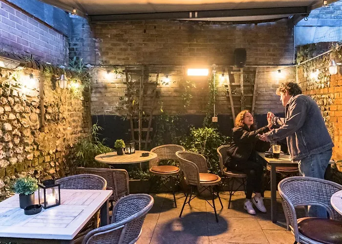 Best Winchester Hotels in the City Centre