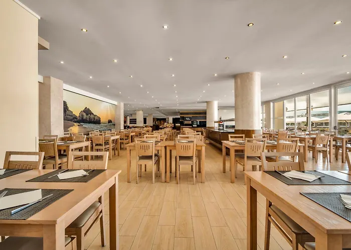 Unwind in Style: Top Albufeira All Inclusive Accommodations